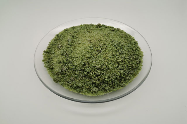 Esmalte de titanio de color crema